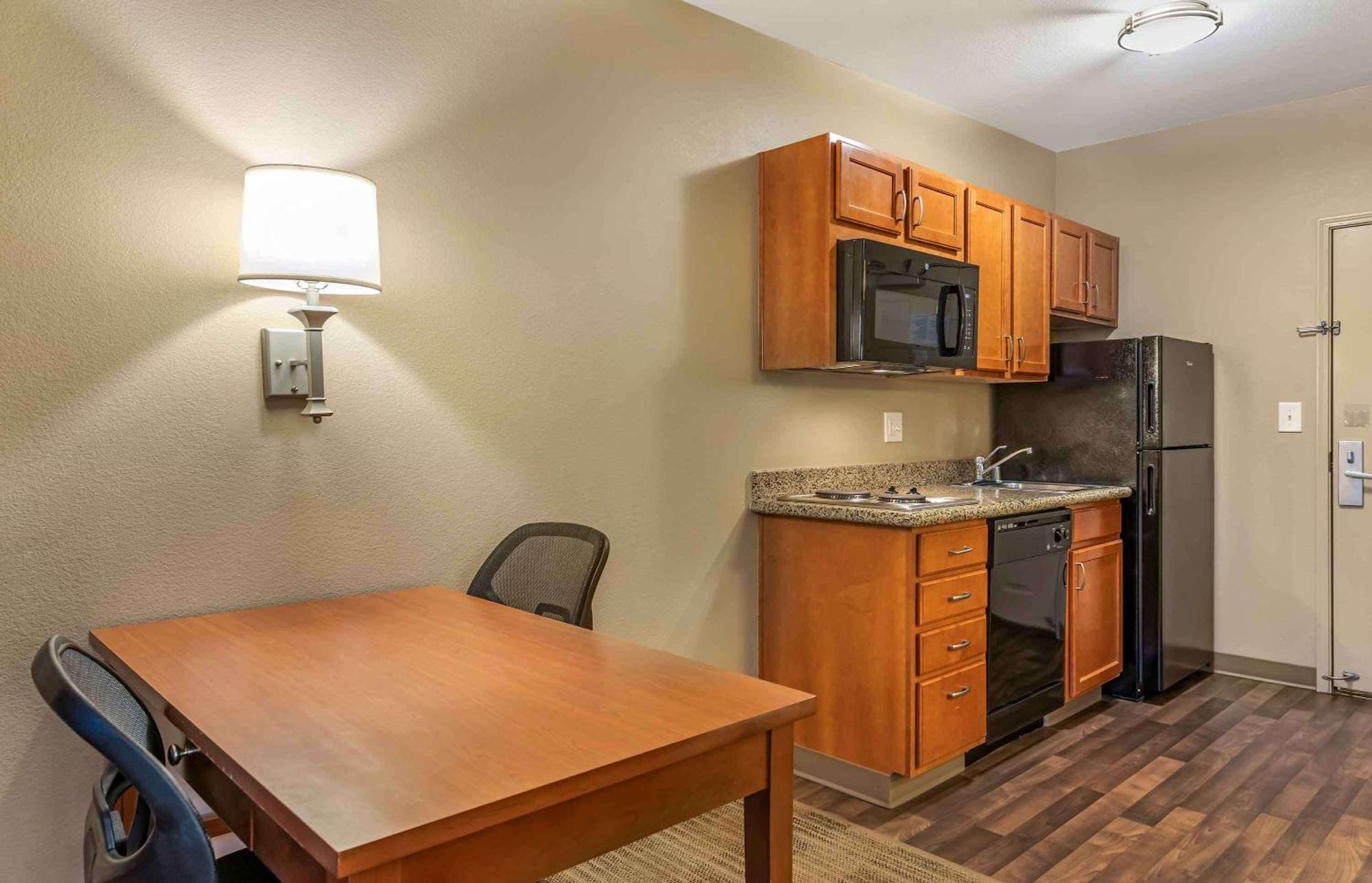 Extended Stay America Suites - Bakersfield - Chester Lane Exterior foto