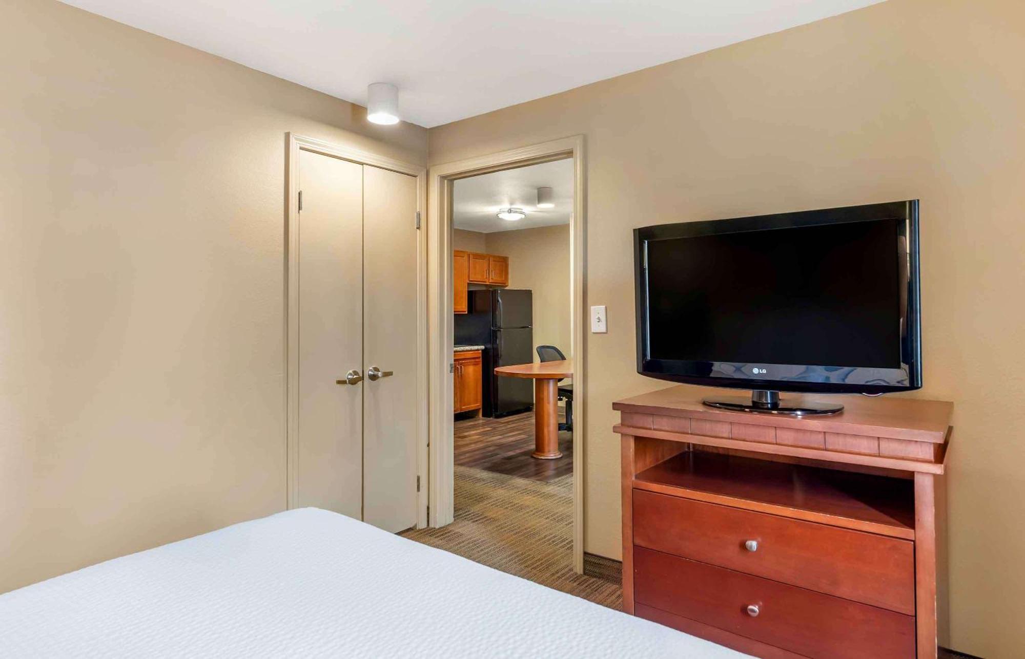 Extended Stay America Suites - Bakersfield - Chester Lane Exterior foto