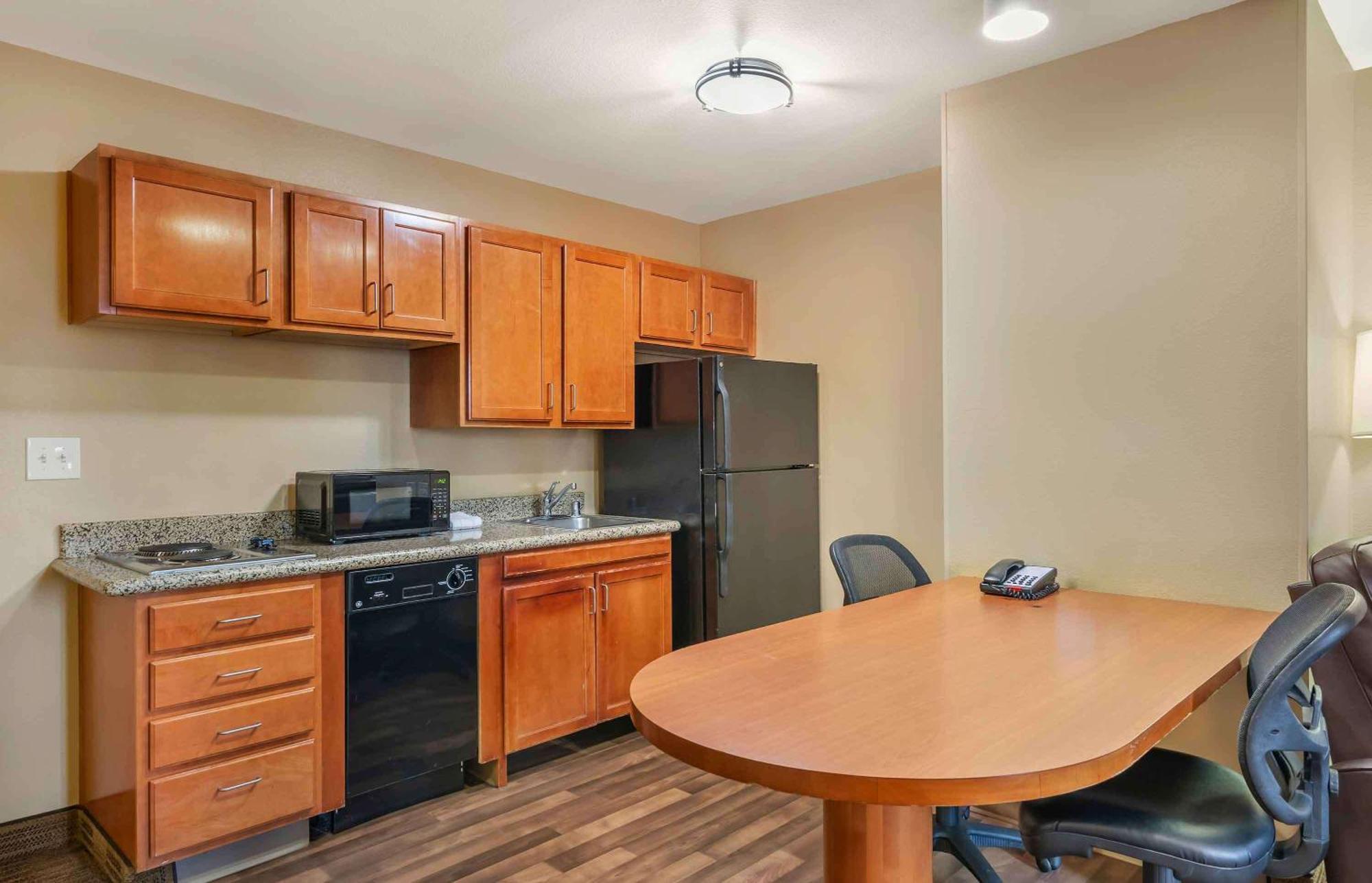 Extended Stay America Suites - Bakersfield - Chester Lane Exterior foto